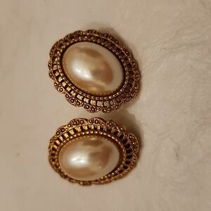 Pearl simulant earrings